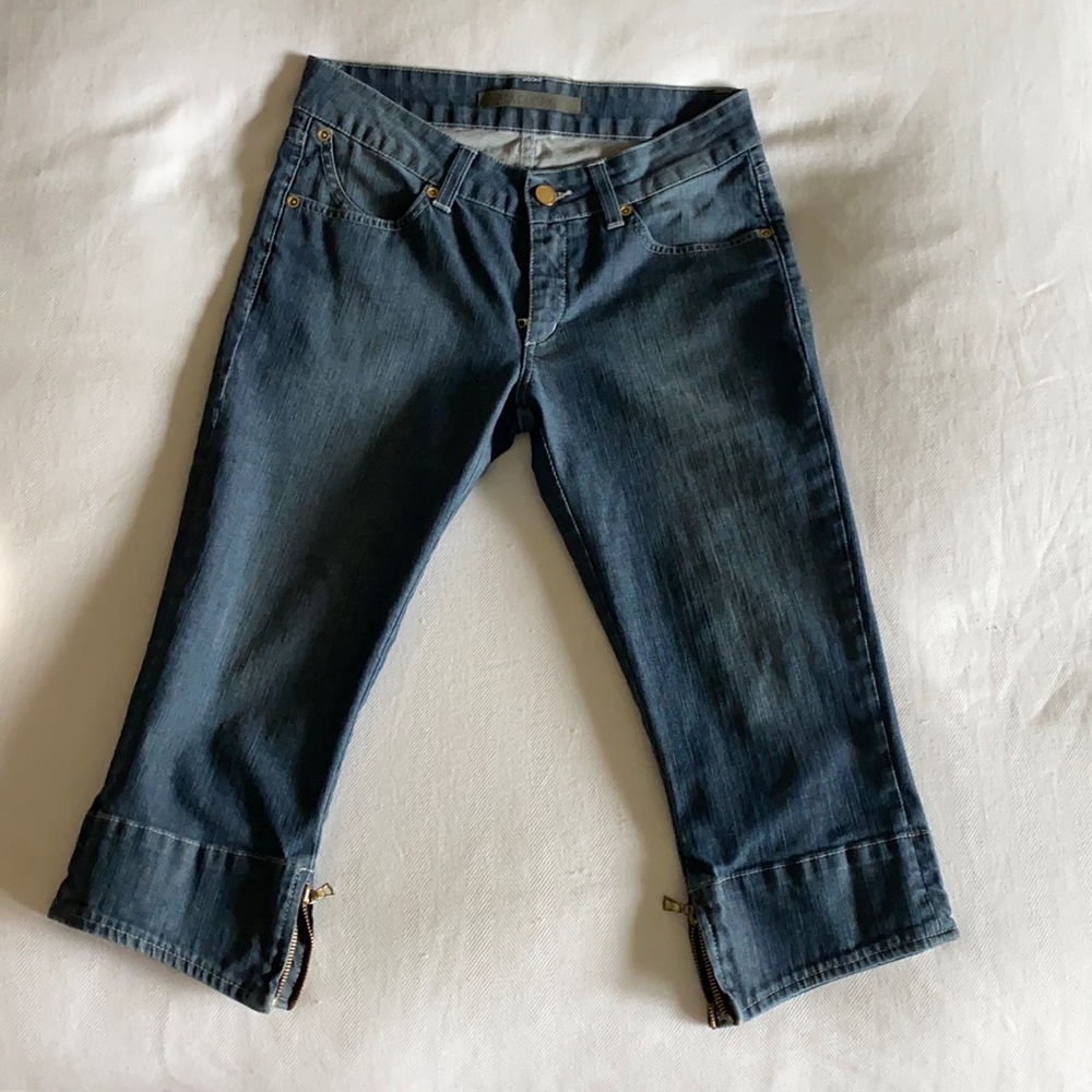Denim Capri with zipper detail at leg opening